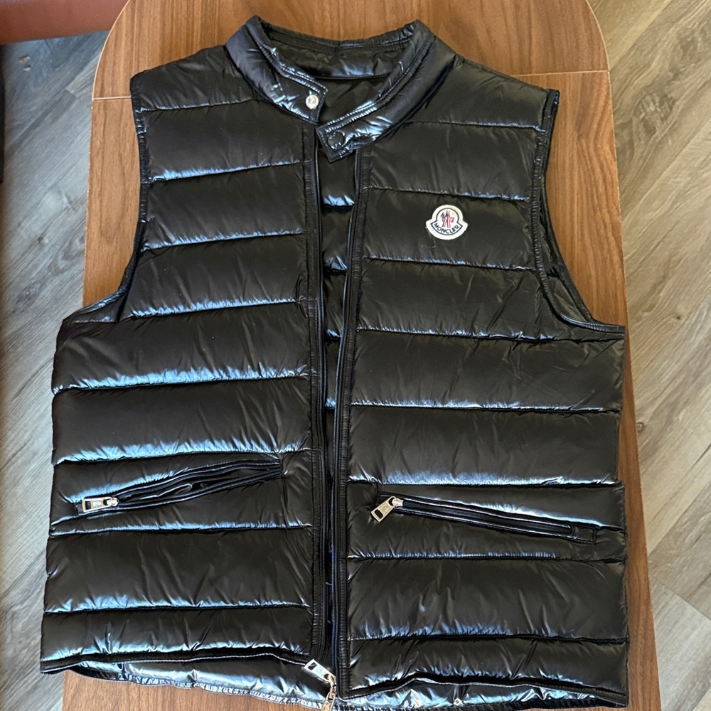 Moncler Men’s Down Puffer Vest – Black